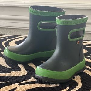 BOGS rain boots toddler size 5
